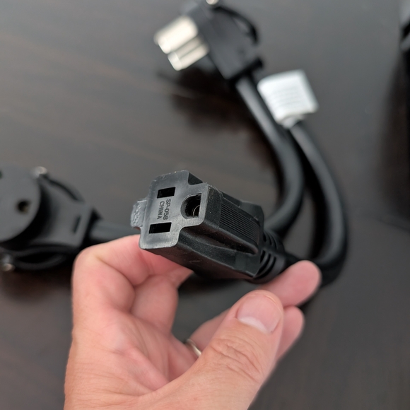 Parkworld RV Splitter V Adapter - Picture 4 of 6